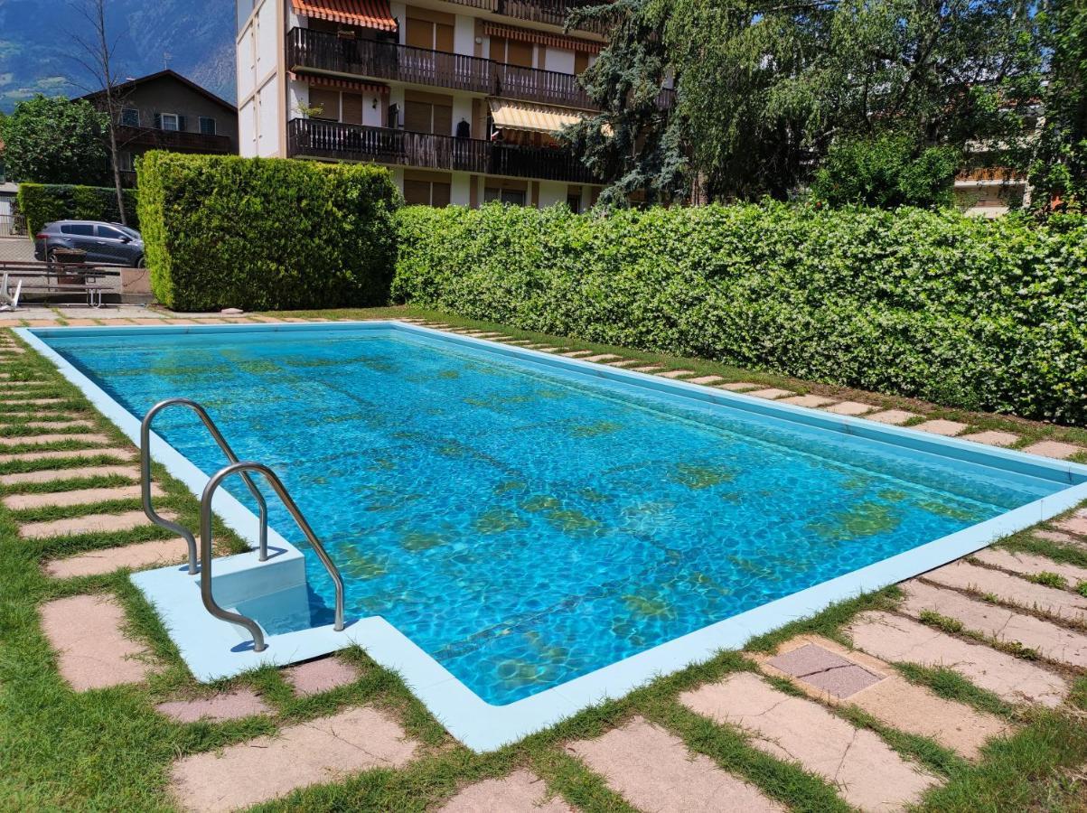 Apartment Corn Under: Eigentumswohnung Mit Aussenpool Merano