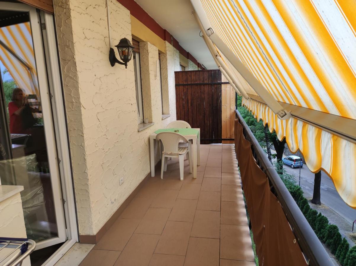 Corn Under: Eigentumswohnung Mit Aussenpool Apartment *